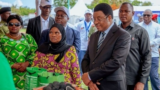 WAZIRI MKUU AIPONGEZA STAMICO KUENDELEA KUNADI MATUMIZI YA NISHATI MBADALA