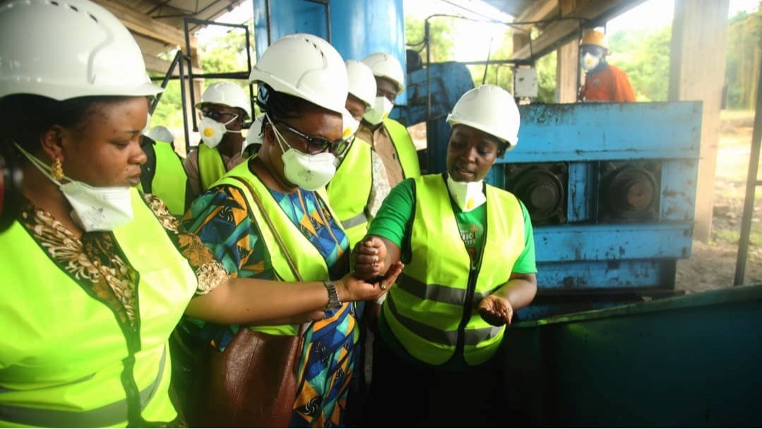 KAMATI YA BUNGE YAIPONGEZA STAMICO KWA KULETA MITAMBO MIKUBWA YA KUZALISHA RAFiKI BRIQUTTES