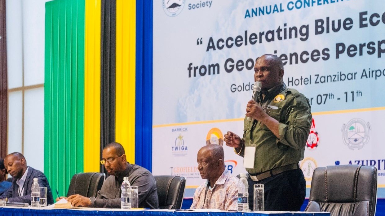 KATIBU MKUU WIZARA YA UVUVI NA UCHUMI WA BULUU ZANZIBAR AIPA KONGOLE STAMICO KUUNGA MKONO UCHUMI WA BULUU KUPITIA RAFIKI BRIQUETTES